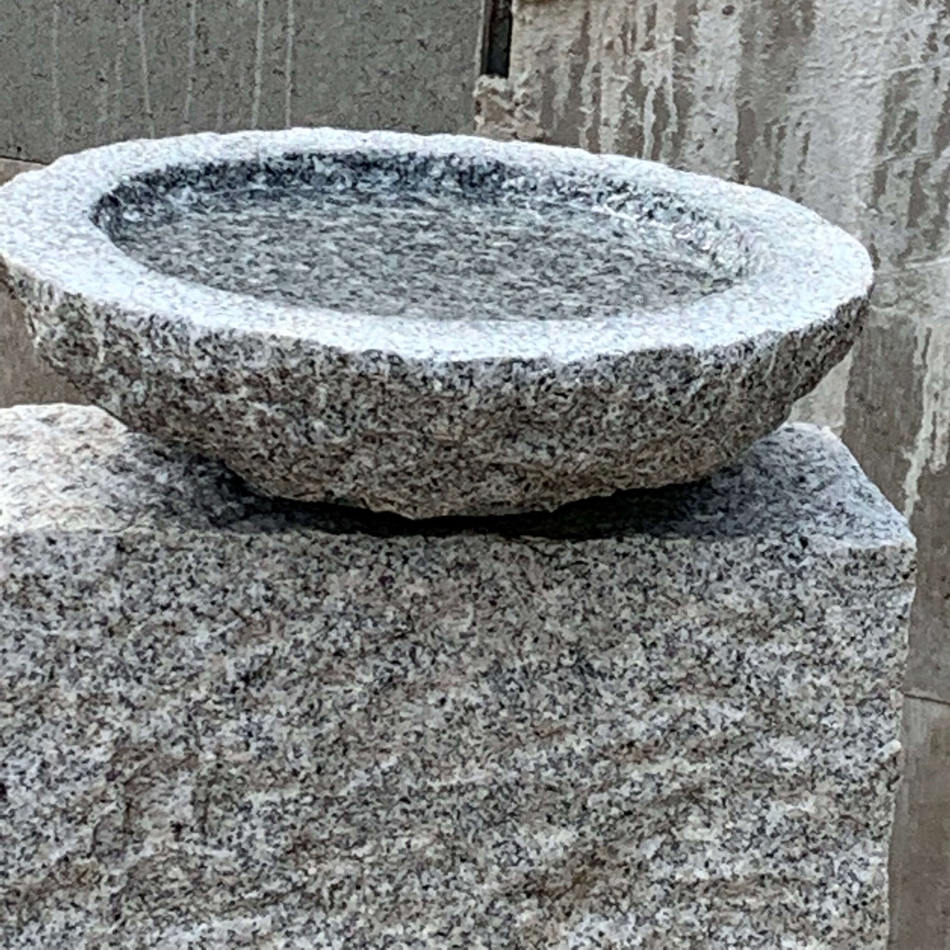 Granit Vogeltränke