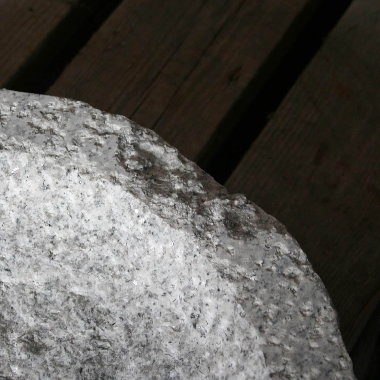 Granit Vogeltränke